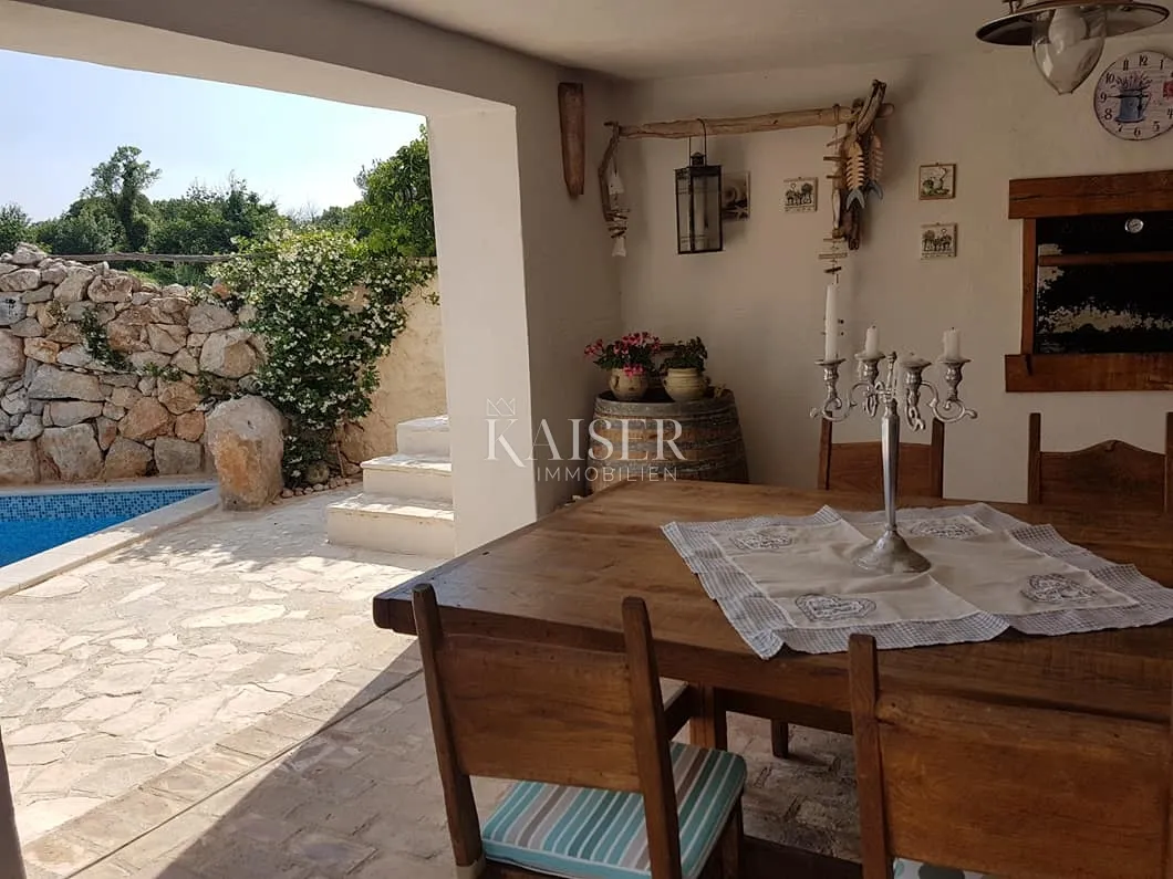 otok krk, malinska- kamena kuća 120m2 s bazenom - slika 25