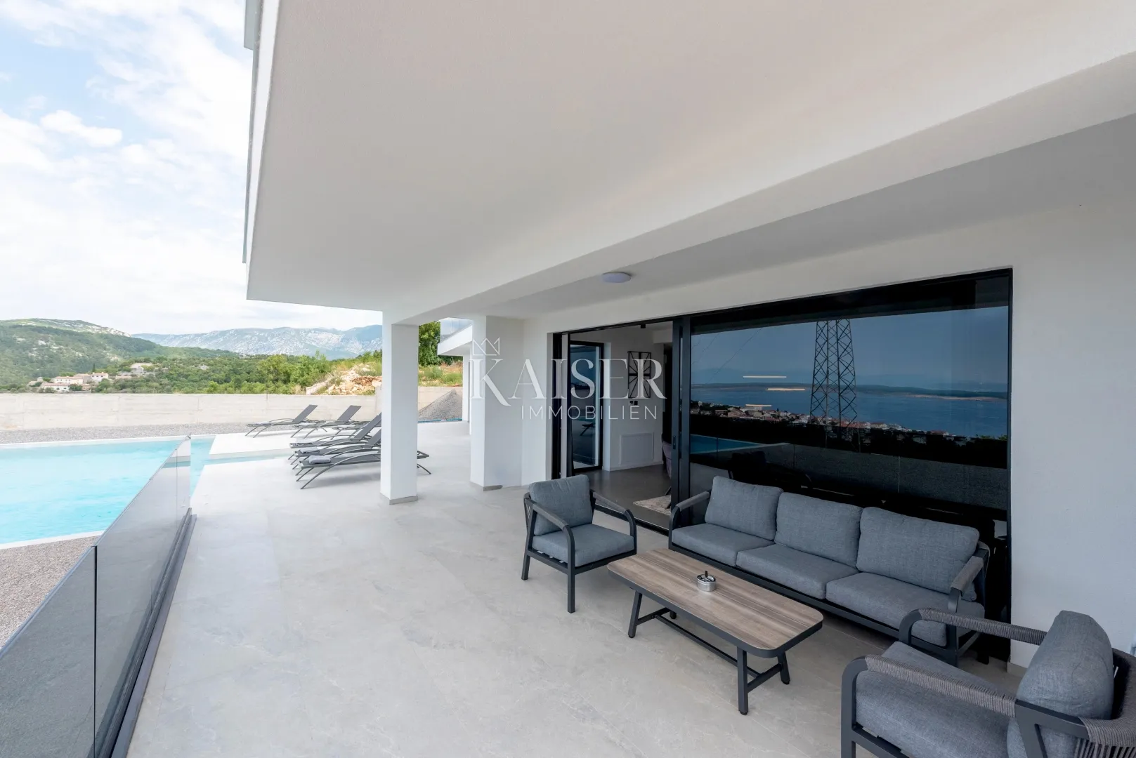 crikvenica, elegantna vila s bazenom i jedinstvenim pogledom - slika 26