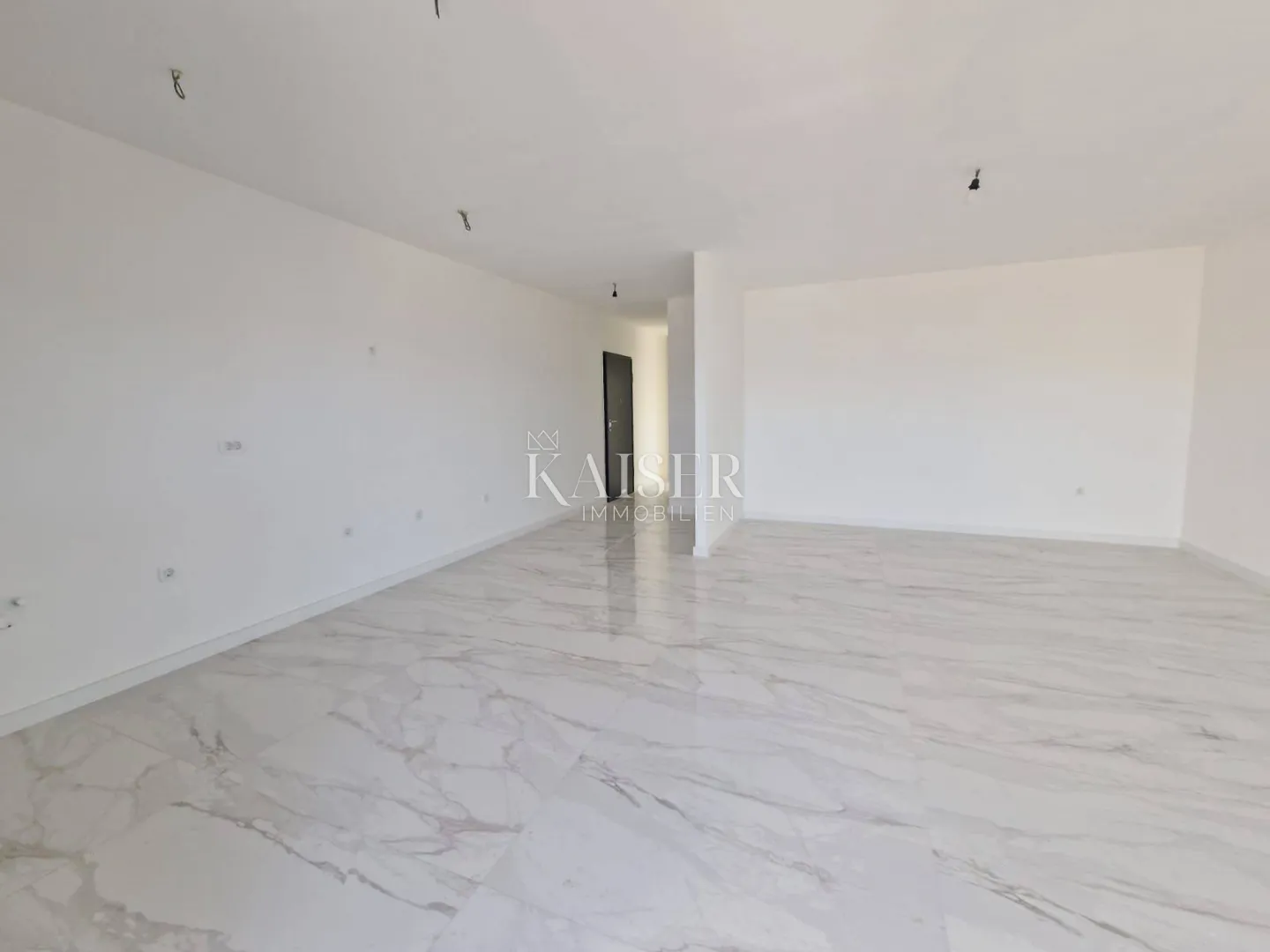 okrug gornji, čiovo - luksuzni penthouse s krovnom terasom i panoramskim pogledom na more - slika 27