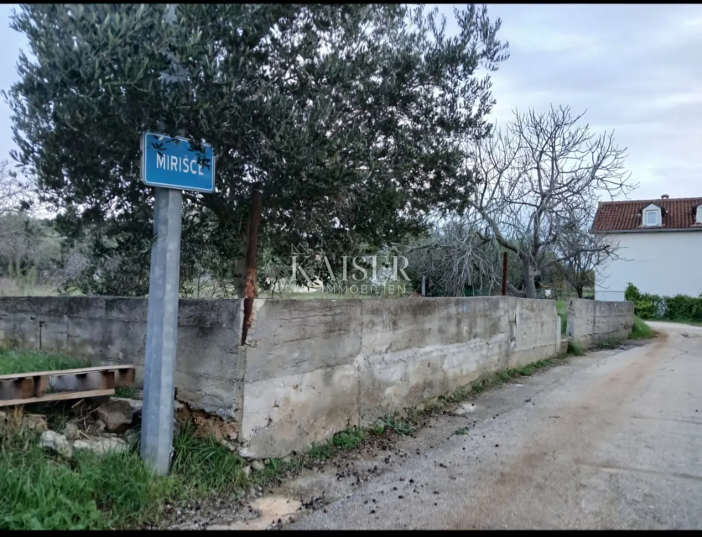 otok pašman- građevinsko zemljište 1. red do mora - slika 6