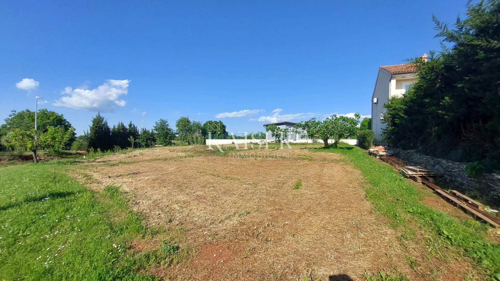 istra, novigrad - građevinsko zemljište za obiteljsku kuću, 1100 m2 - slika 2