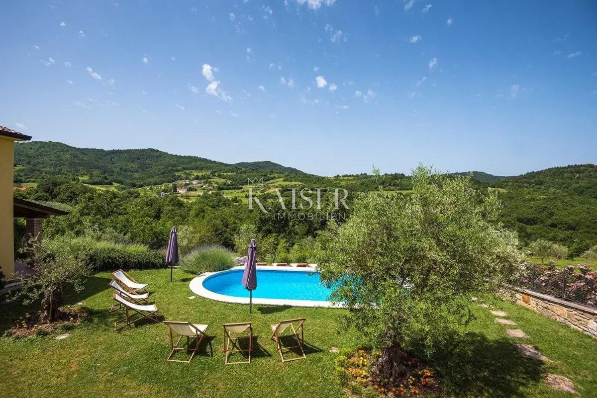 istra, pazin okolica - kuća 270m2 sa bazenom i prekrasnom okućnicom - slika 5
