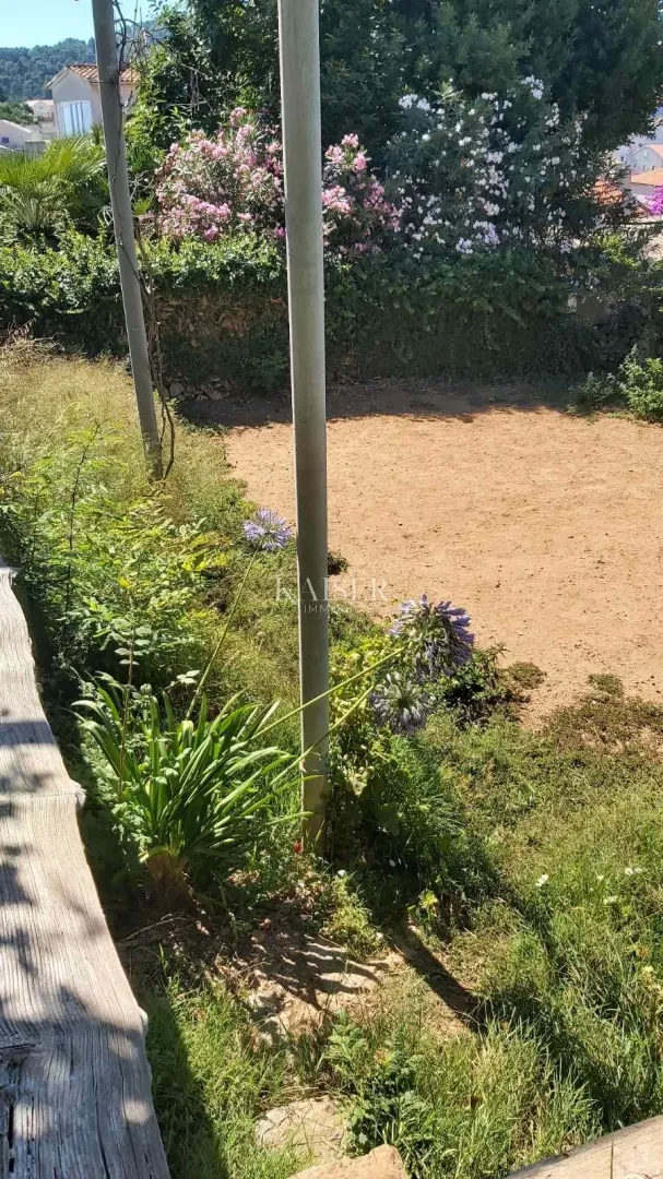 mali lošinj - kamena kuća s pomoćnim objektom i dvorištem - slika 10