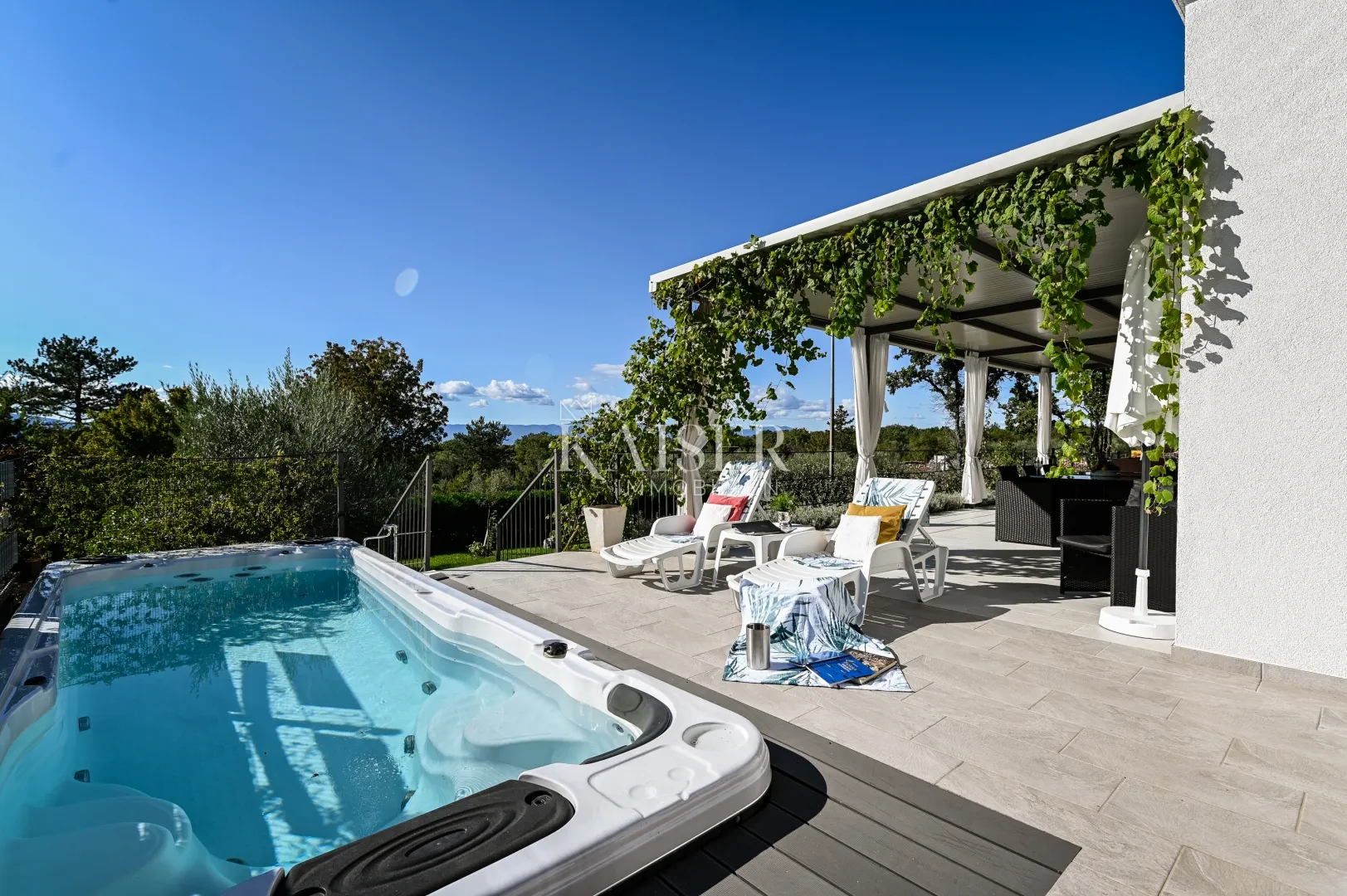 Otok Krk, Malinska-moderna vila 190m2 s pogledom na more - Malinska, Malinska-Dubašnica