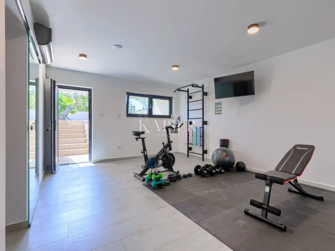 istra - poreč, moderna vila sa saunom i wellnessom - slika 27