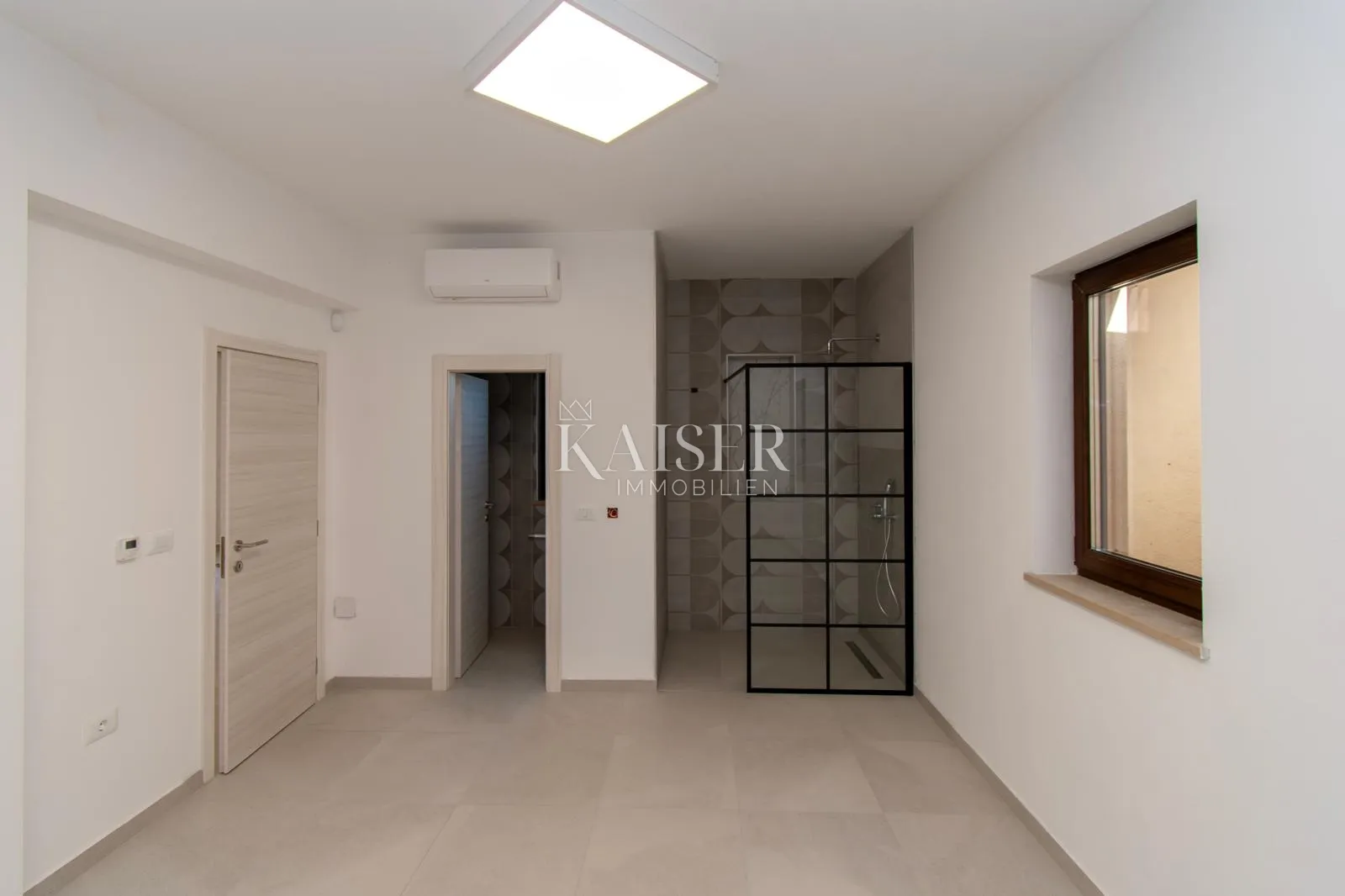 istra - poreč, luksuzna vila sa bazenom i spa zonom - slika 23