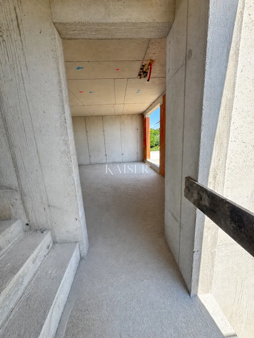 pakoštane – jednosoban stan s privatnom krovnom terasom, pogledom na more i garažnim mjestom, 300 m od plaže - slika 3