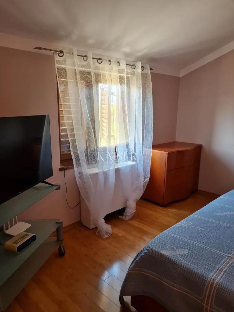 otok cres, cres, kuća sa više apartmana - slika 28