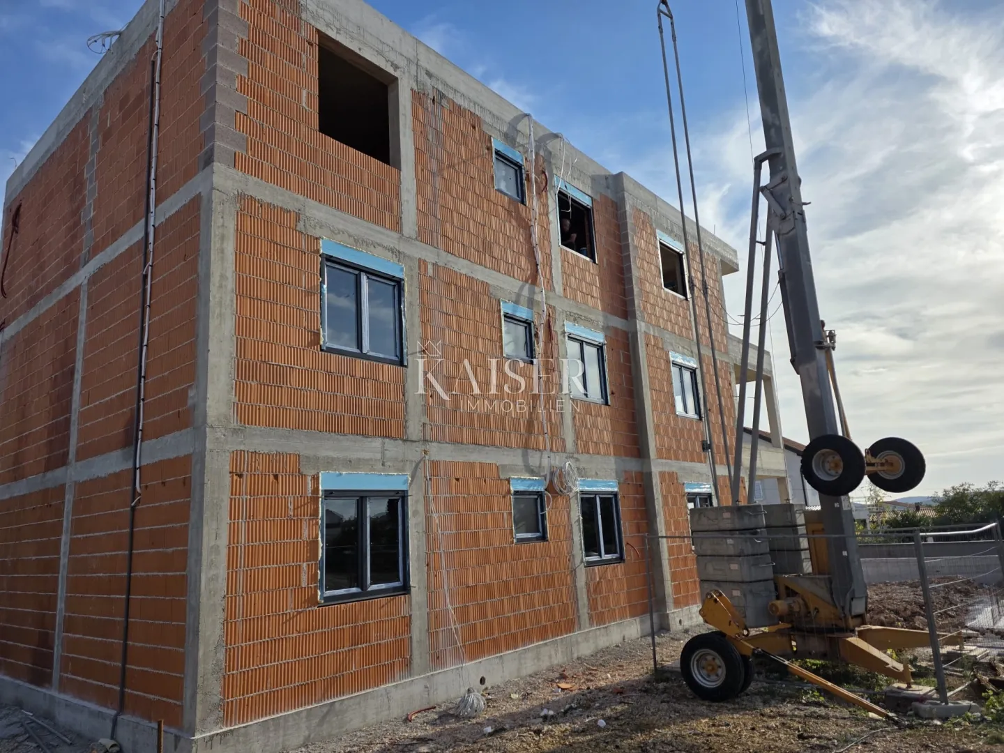 vodice, šibenik - moderan dvosoban stan s4 s natkrivenom terasom 700m od mora - slika 5