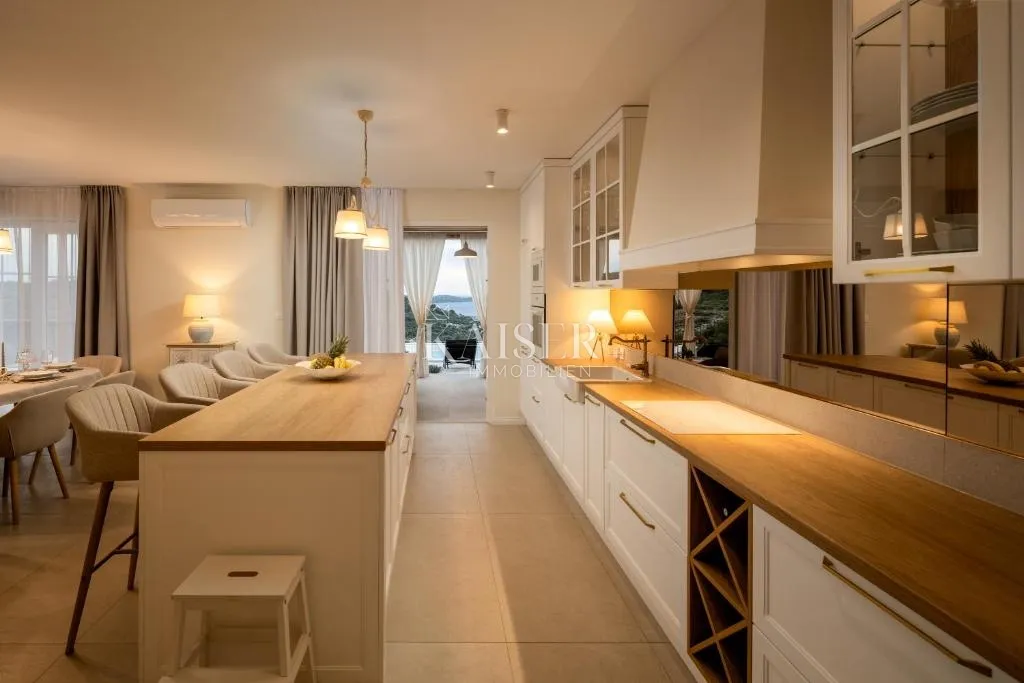 šibenik-rogoznica – ražanj: autentična vila 230 m² s bazenom, pogledom na more i luksuznim interijerom - slika 8