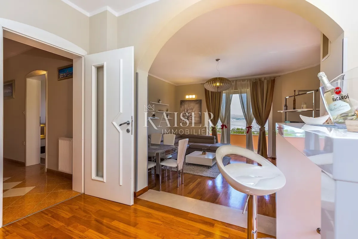 lovran – apartmanska vila s velikim zemljištem i projektom za boutique hotel - slika 13