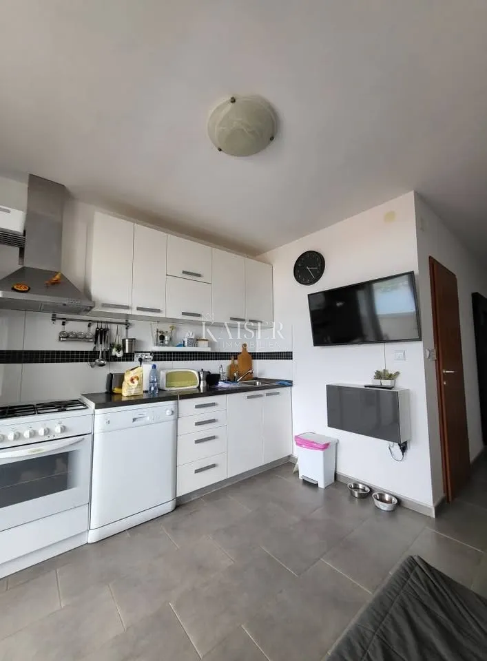 otok pag - dvosoban stan 50 m2, 200 m od mora - slika 8