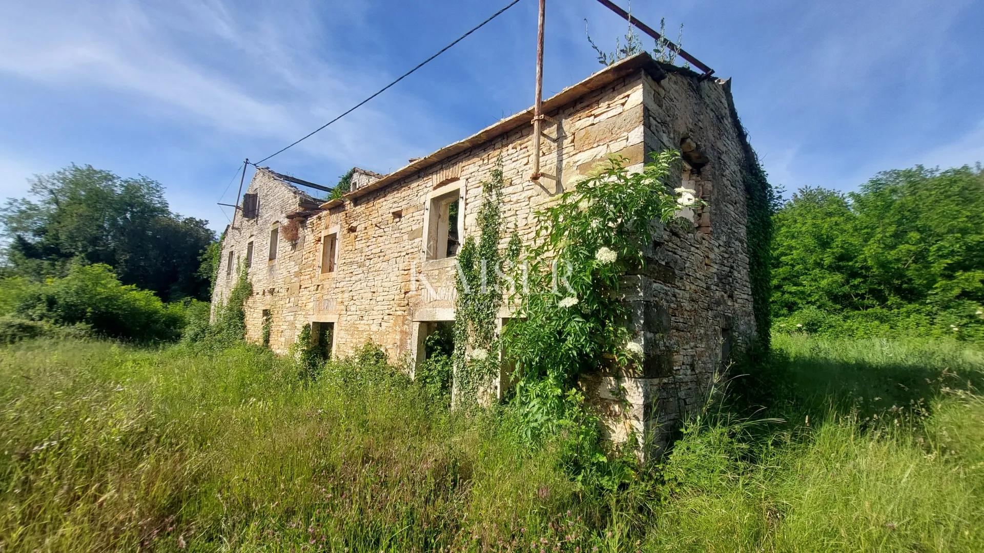 istra, grožnjan, okolica - građevinsko zemljište 1.000m2, sa ruševnim starinama - slika 9