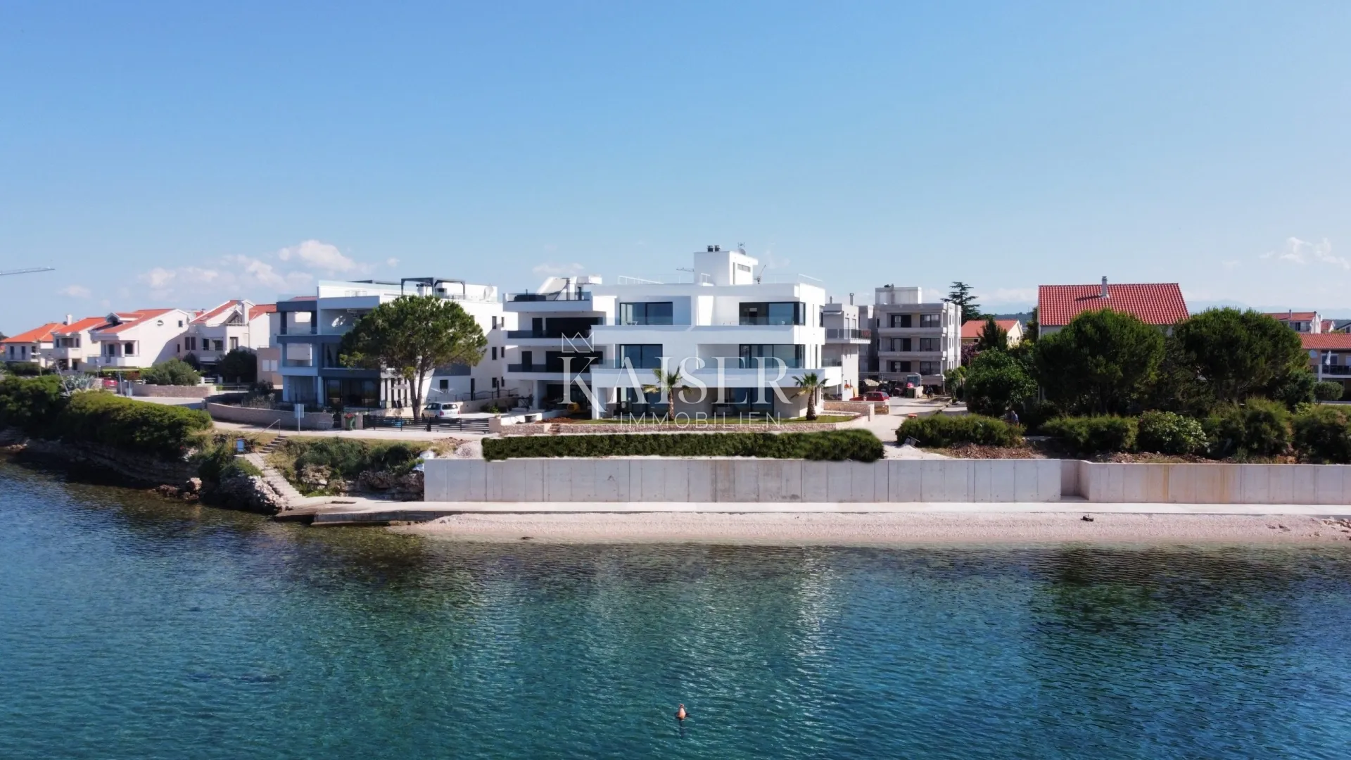 zadar, sukošan - luksuzan dvoetažni stan 218 m2, prvi red do mora - slika 15