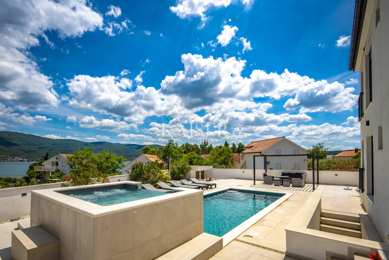 zadar – pridraga, moderna vila s bazenom i jacuzzi zonom, 300 m od mora - slika 50