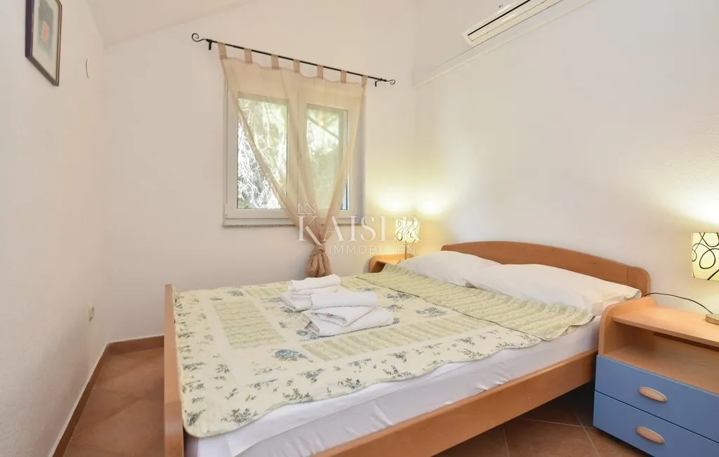 otok hvar - kuća prvi red do mora - slika 21
