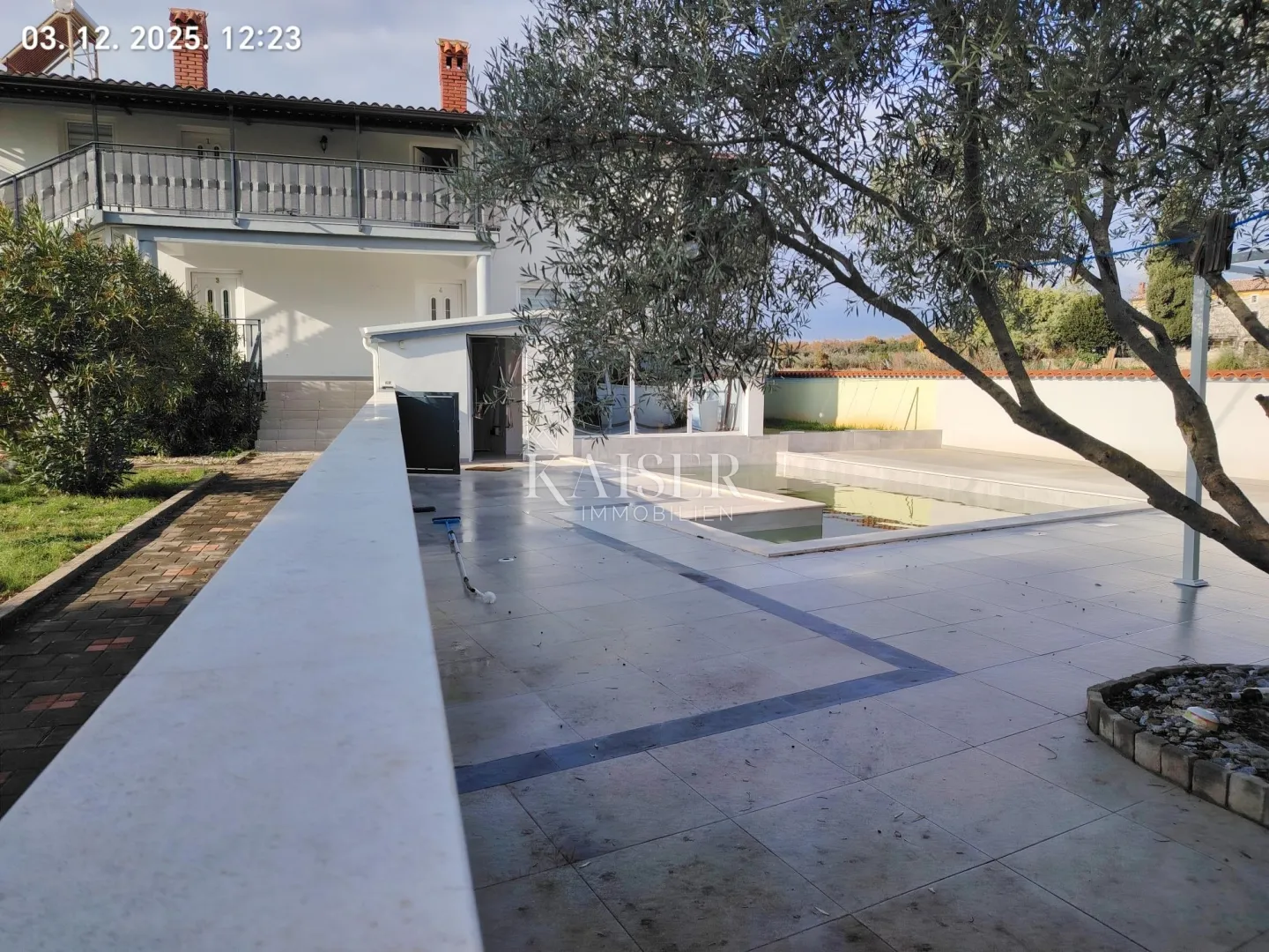 istra, pula - kuća s 5 apartmana i dva bazena - slika 2