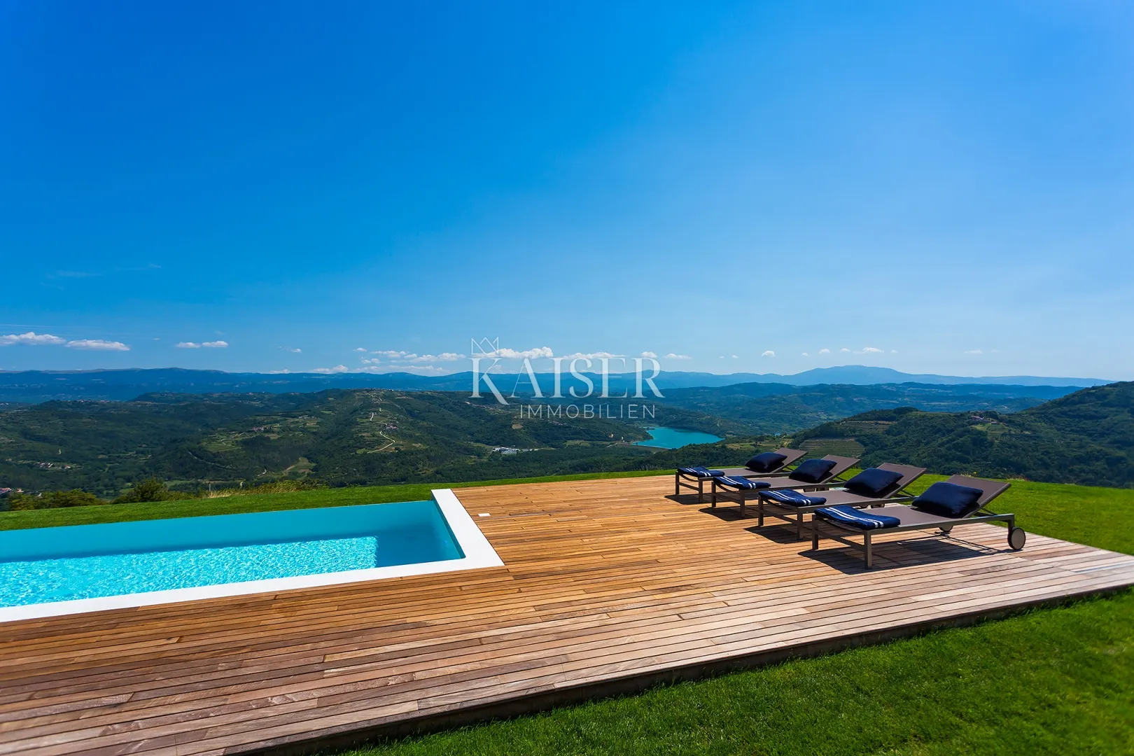 istra, motovun - ekskluzivna vila s panoramskim pogledom - slika 3