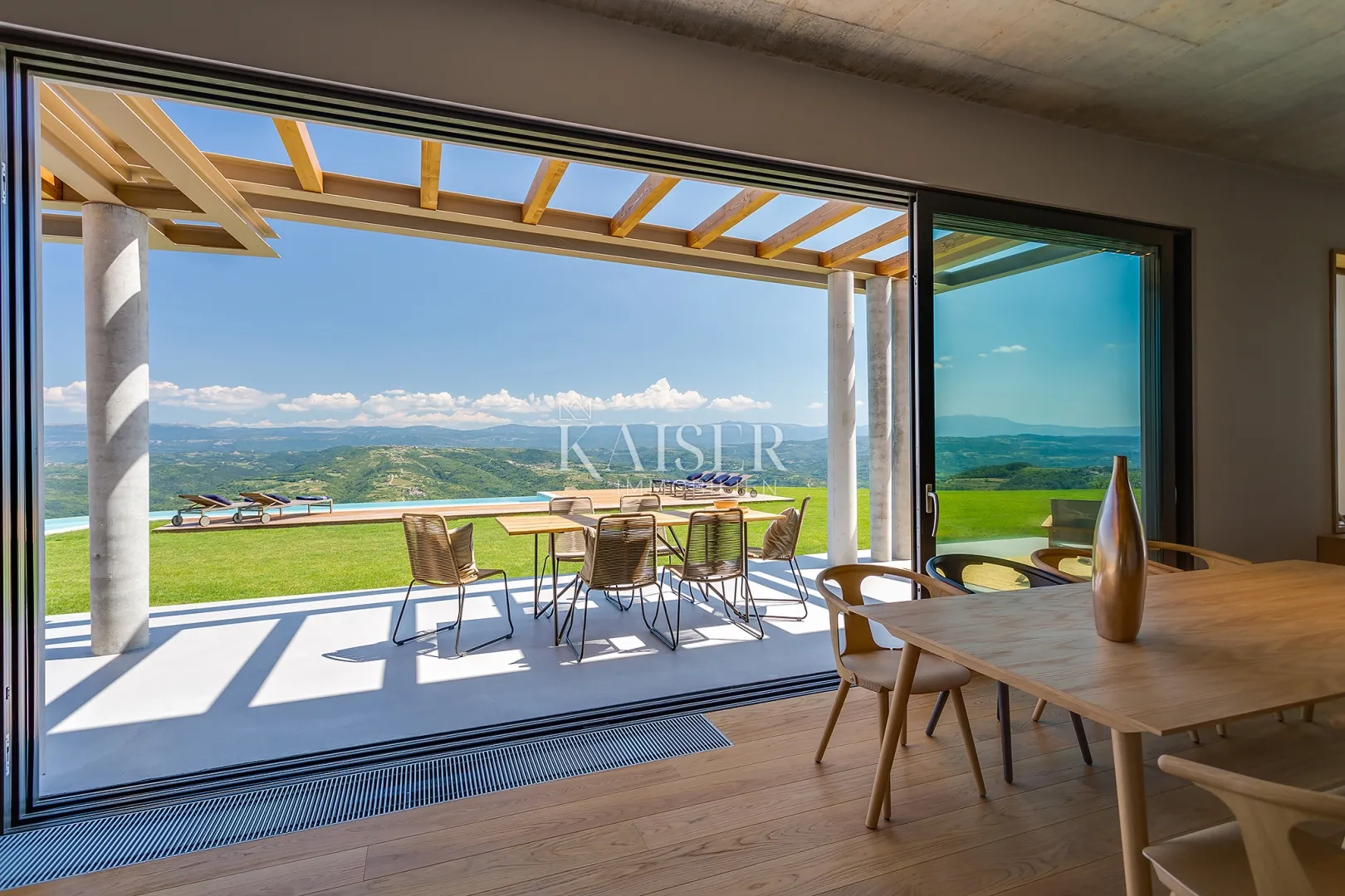 istra, motovun - ekskluzivna vila s panoramskim pogledom - slika 7