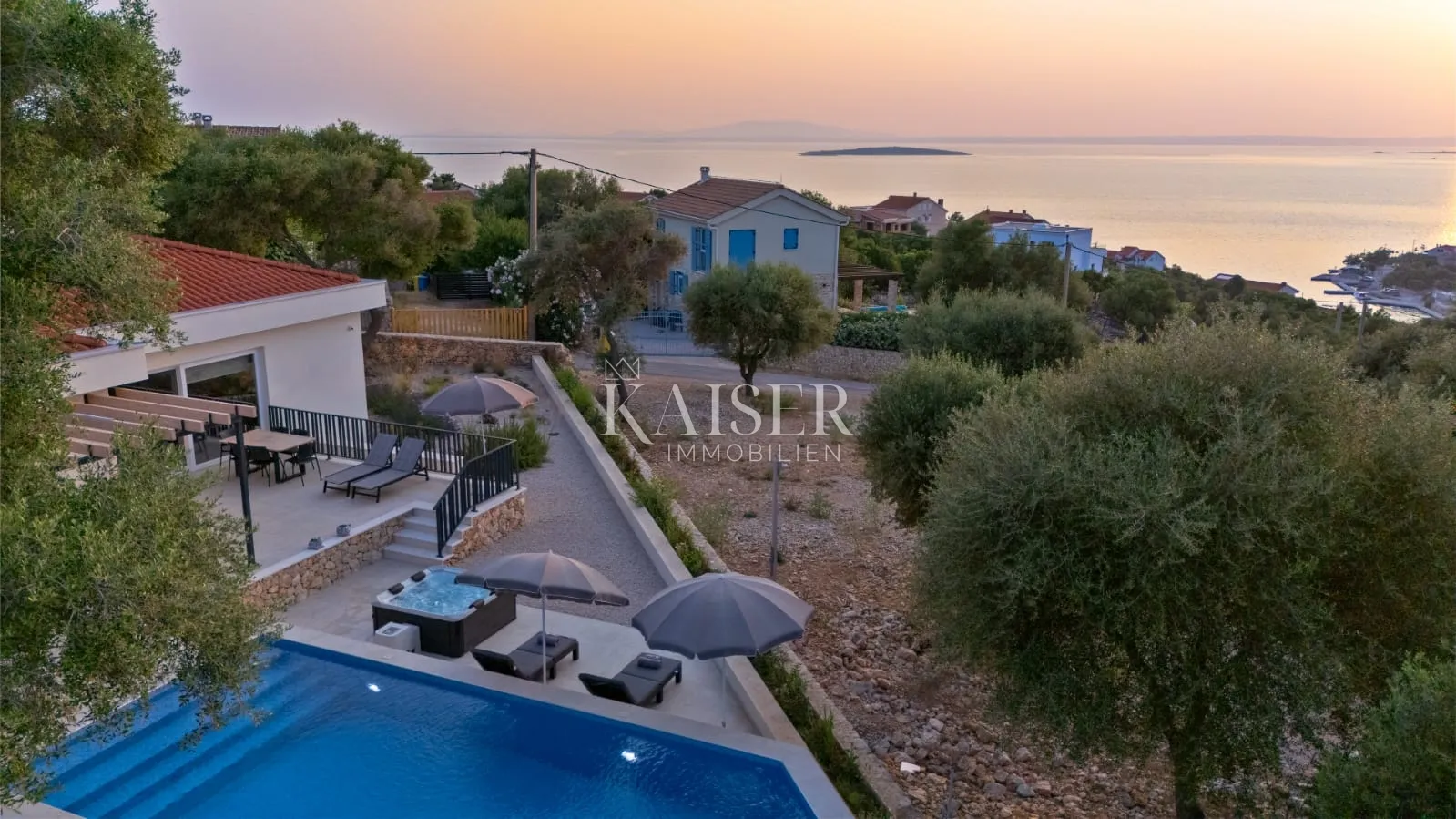 moderna prizemnica s bazenom i pogledom na more – lun, otok pag - slika 6