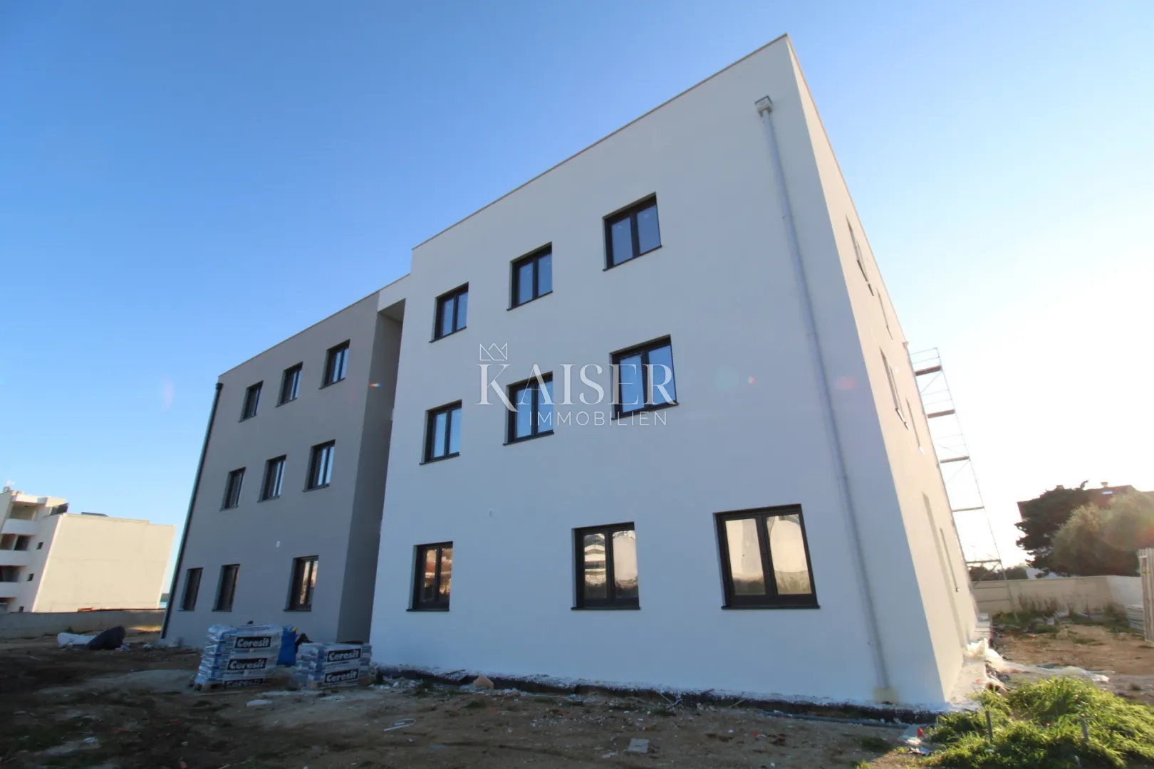 zadar, privlaka: dvoetažni stan sa krovnom terasom,40m od mora - slika 10