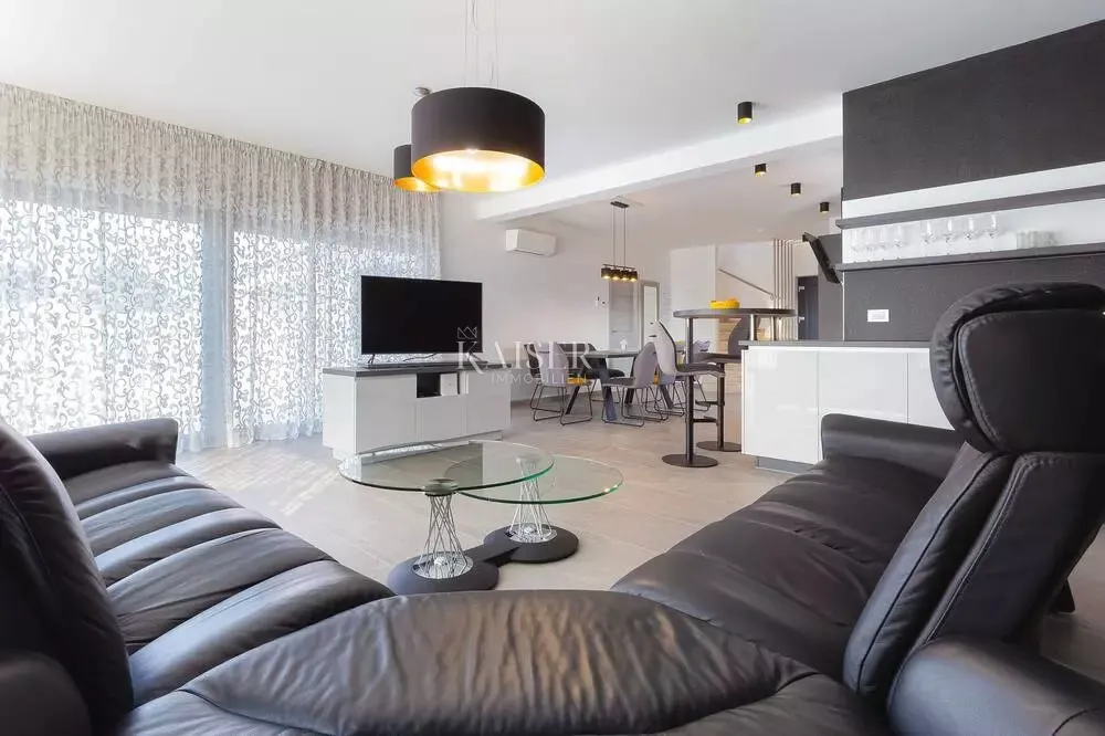 istra - poreč, moderna vila sa bazenom, 800m od mora - slika 12
