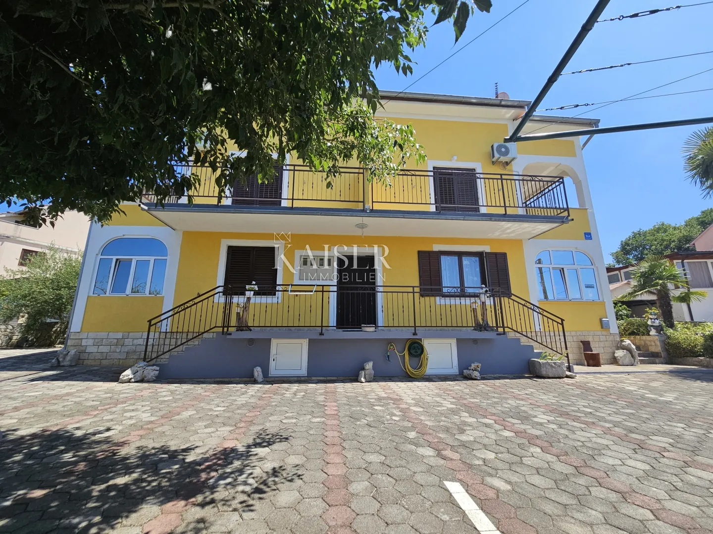 otok krk, malinska - kuća sa 4 apartmana - slika 7