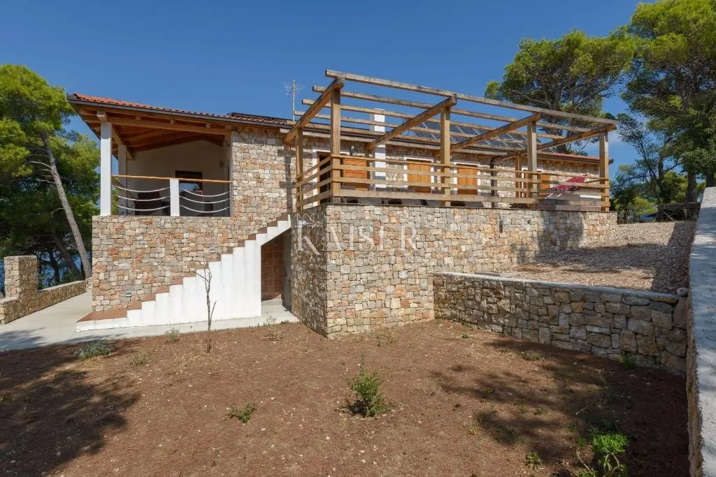 split, drvenik - luksuzna kamena vila, 8700 m2, prvi red do mora - slika 10