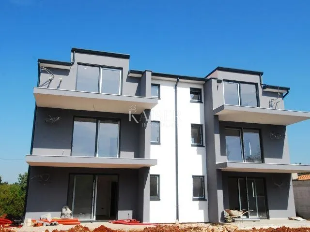 istra, poreč, okolica - stan 128m2, 5 spavaćih soba - slika 3