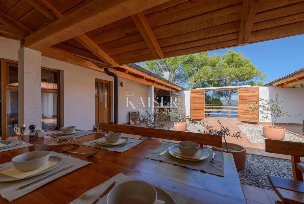 split, drvenik - luksuzna kamena vila, 8700 m2, prvi red do mora - slika 6