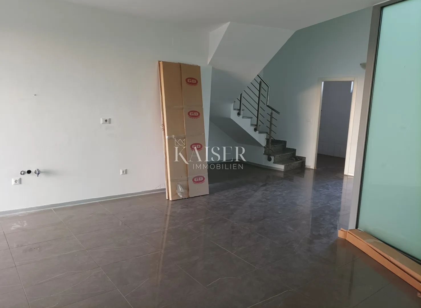 umag, zambratija, dvoetažni stan 350m od mora! - slika 5