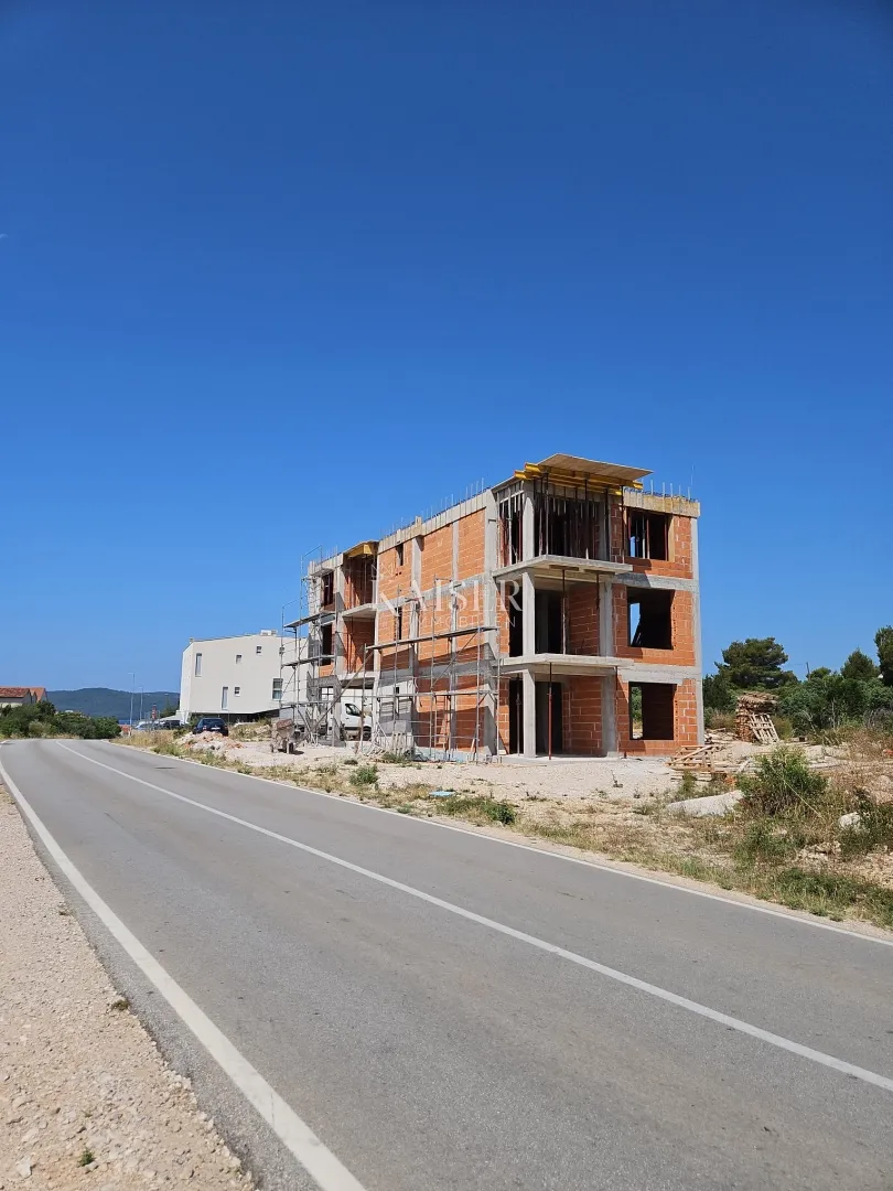šibenik, brodarica - jednosoban stan 62,87 m2 - 190.000 € - slika 20