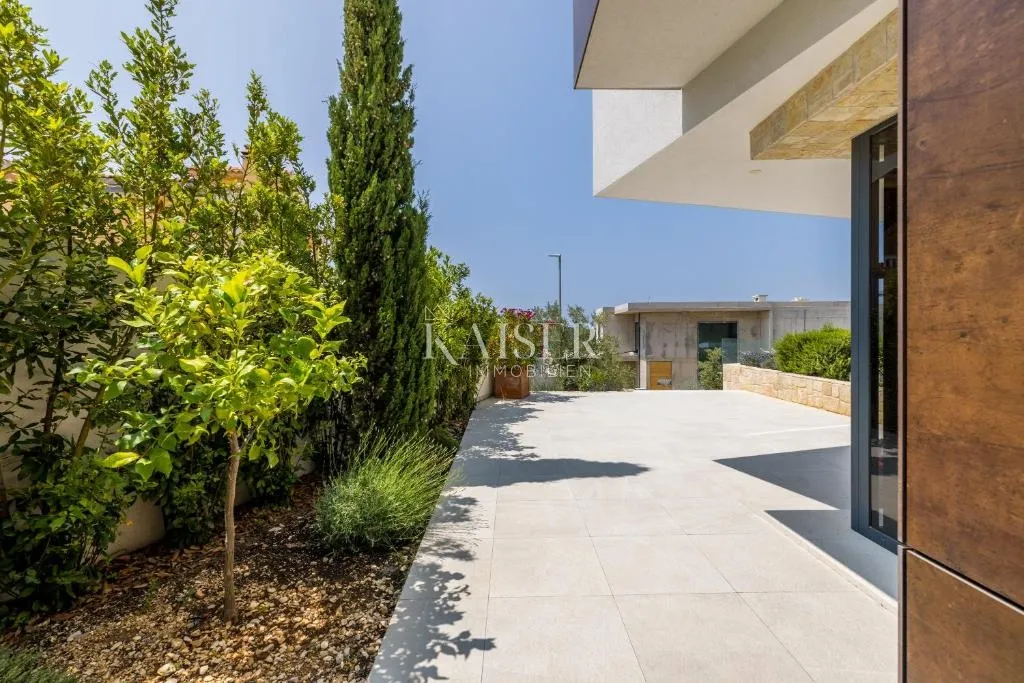 šibenik-rogoznica - moderna vila za odmor sa slikovitim pogledom na more - slika 34