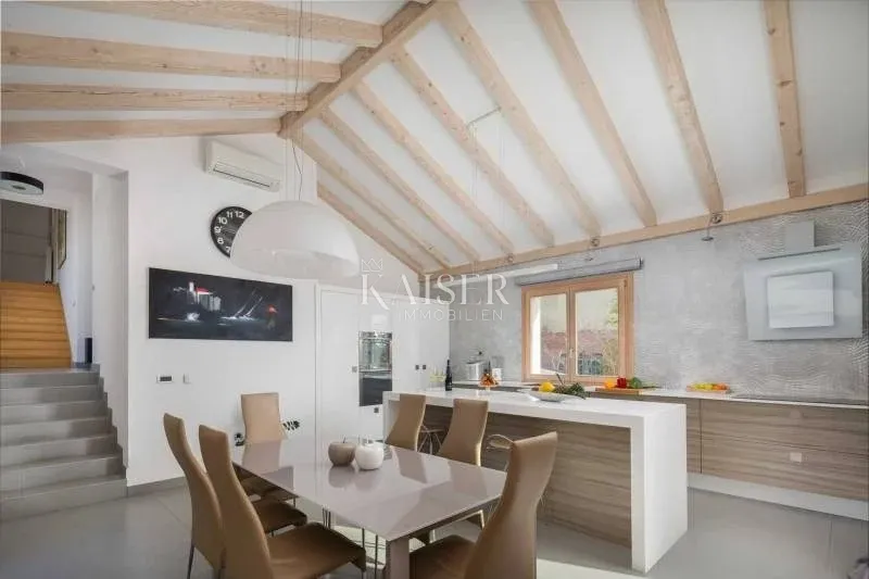 šibenik-žaborić – luksuzna vila 358 m² s bazenom, konobom i panoramskim pogledom - slika 18