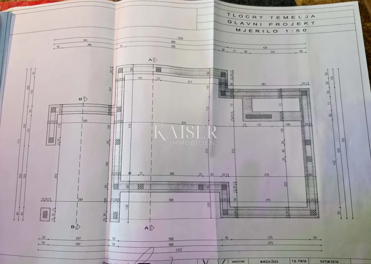 rogoznica - kamena elegancija s bazenom i panoramskim pogledom - slika 30