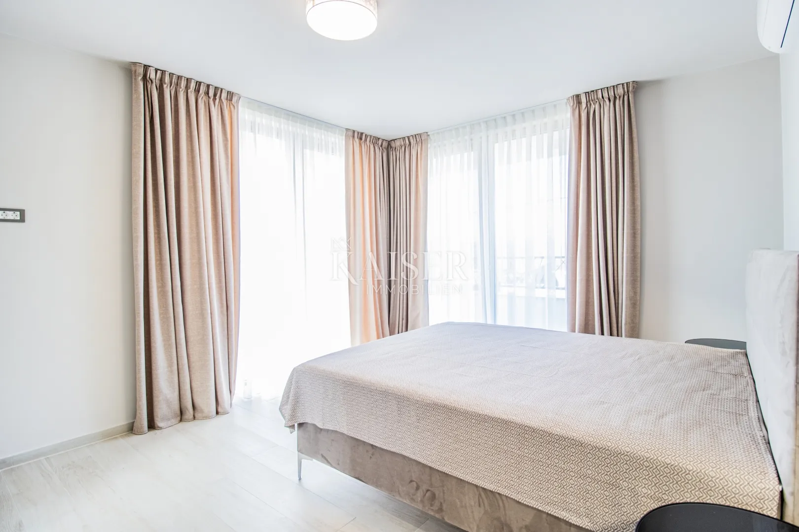 otok krk, brzac - moderna villa sa bazenom 212m2 - slika 19