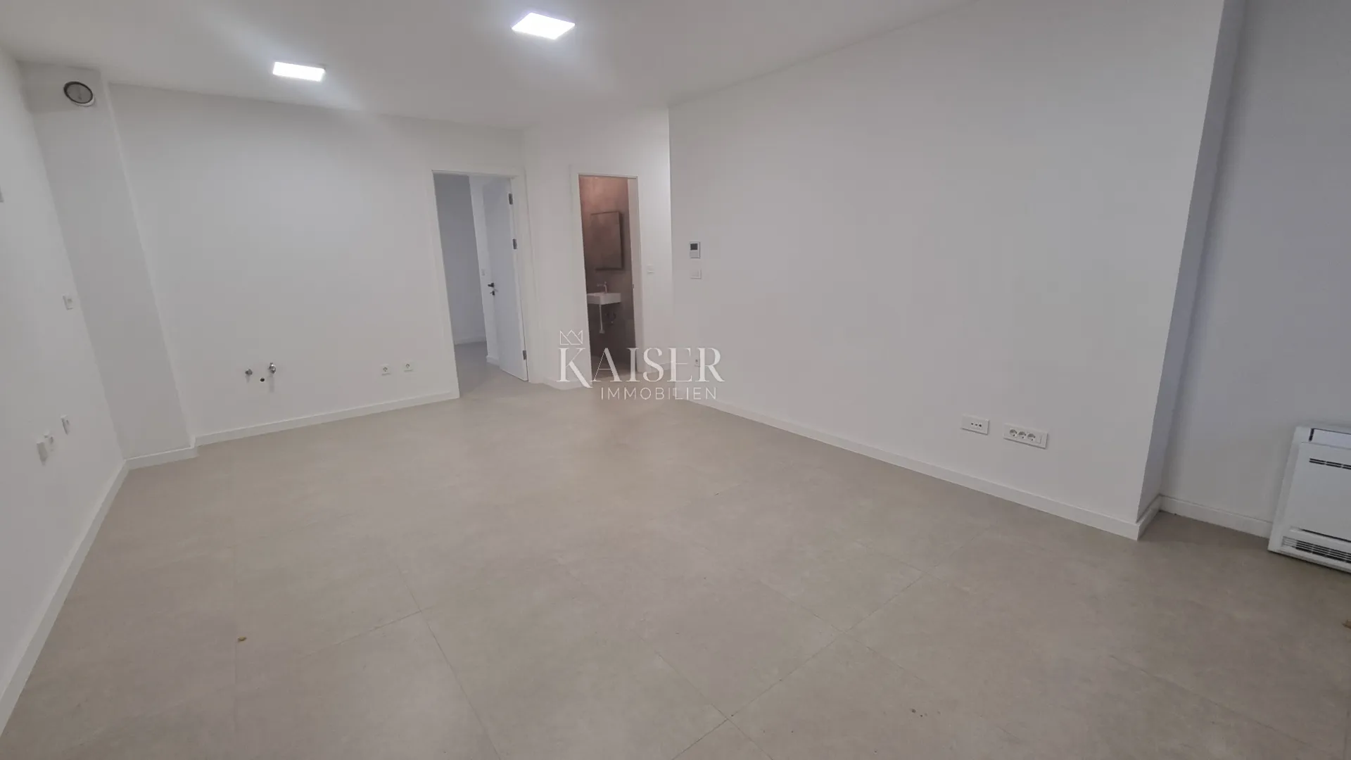 Crikvenica, centar - stan 2S+DB sa liftom