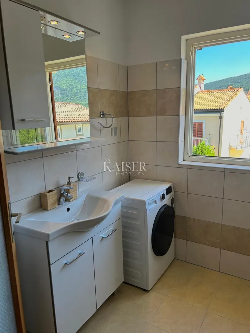 otok cres, cres - kuća sa 4 stana, 288m2, 50m od mora sa prekrasnim pogledom - slika 45