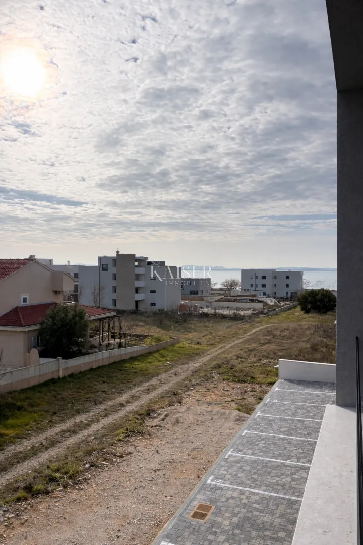 zadar – privlaka | apartman s krovnom terasom i pogledom, 200 m od mora - slika 13
