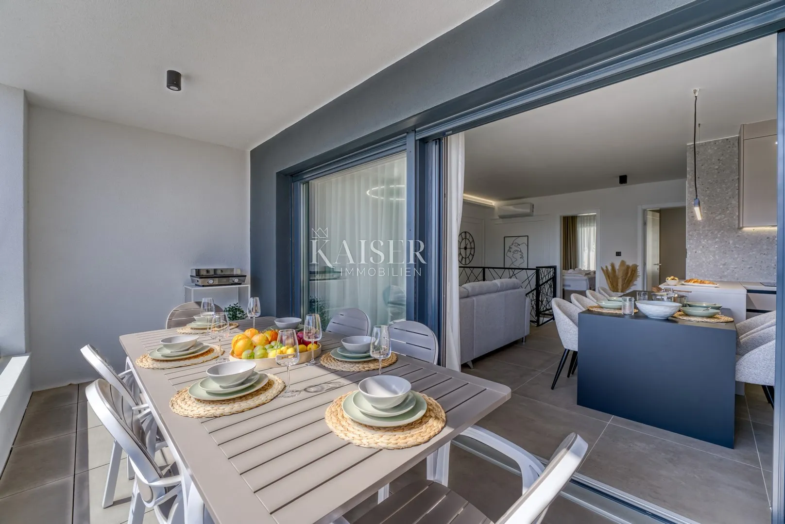 otok krk, grad krk - ekskluzivan dvoetažni apartman - slika 3