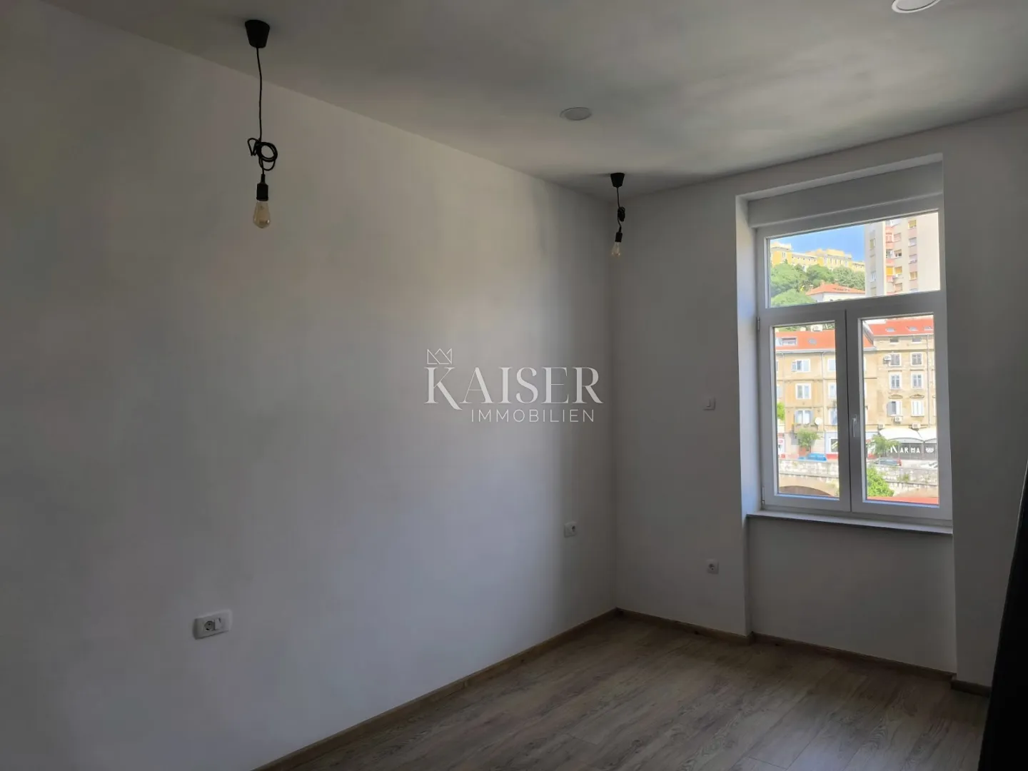 rijeka, potok- prostrani renovirani stan 125 m2 - slika 11