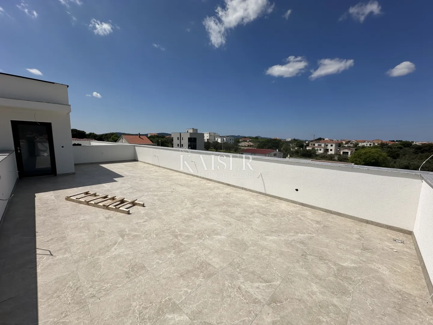 zadar, bibinje - stan s krovnom terasom – 100 m od mora - slika 3