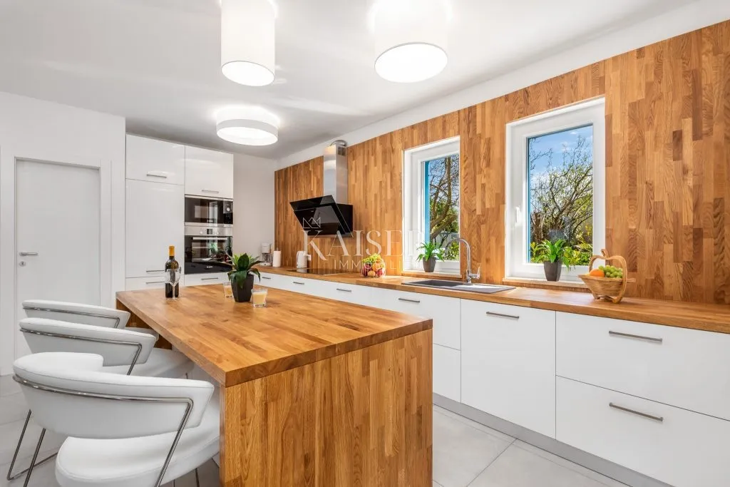 istra - poreč, ekskluzivna vila sa 6 apartmana blizu mora - slika 18