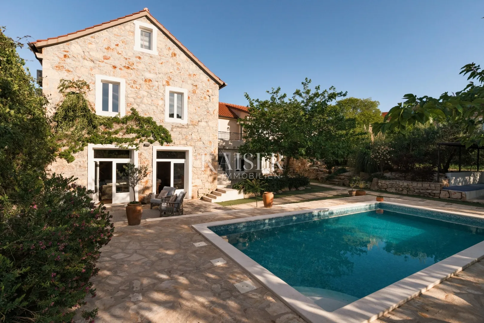 Hvar - šarmantna kuća u mirnom okruženju