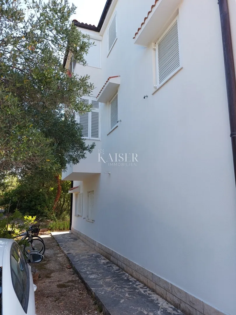 apartman u prizemlju s dvorištem, idealan za obitelji, rogoznica – lozica - slika 38