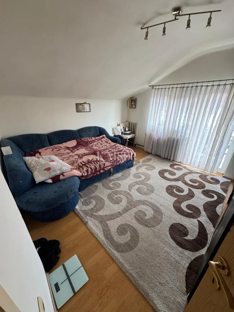zaprešić, centar, dvosobni stan 70 m² - slika 2