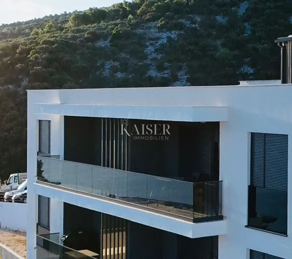 marina, trogir - ekskluzivan, odmah useljiv stan s panoramskim pogledom i vrtom - slika 2