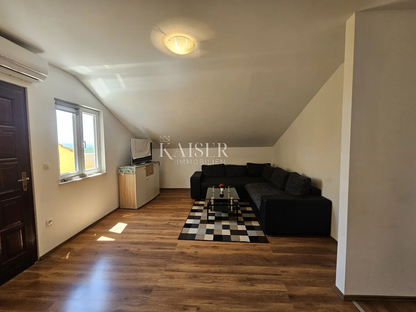otok krk, malinska - kuća sa 4 apartmana - slika 10