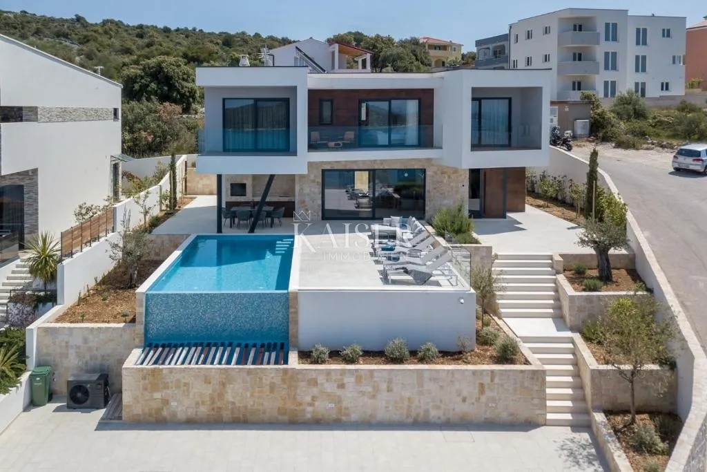 Šibenik-Rogoznica - Moderna vila za odmor sa slikovitim pogledom na more - Ražanj, Rogoznica