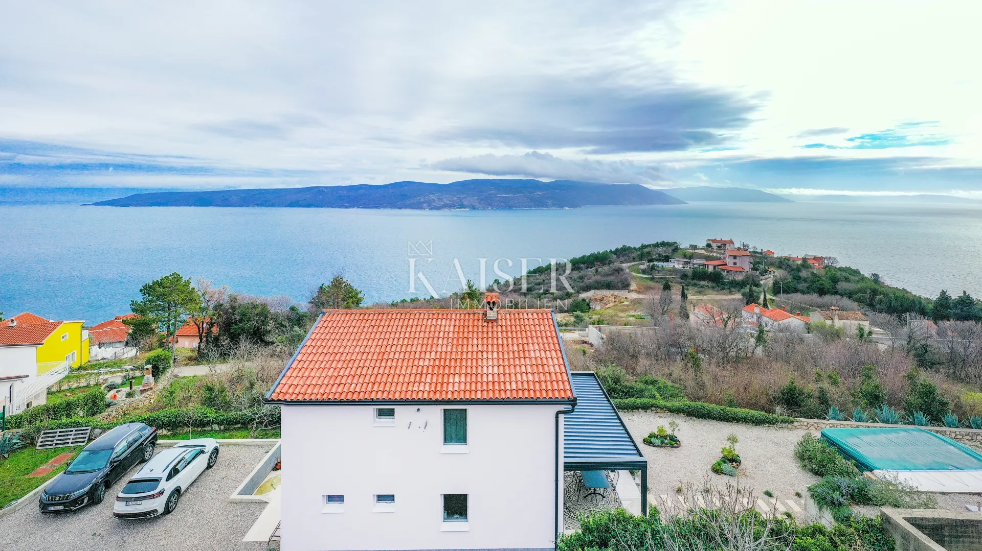 istra, okolica brseča - kuća s dva stana i bazenom, 150 m2 - slika 2